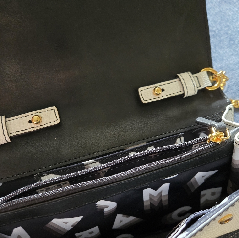 Marc Jacobs Black and Cream Crossbody Bag with Gold Chain - Picture 8 of 8